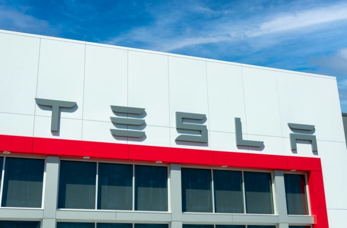 shutterstock_2500278999 Tesla