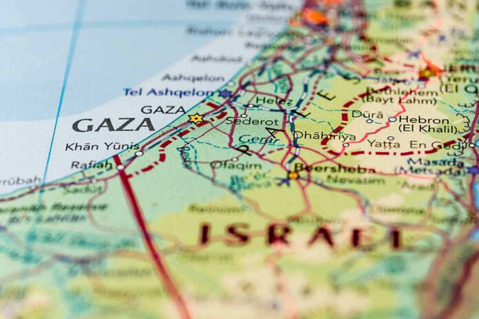 1534891646-1 Map showing Gaza and surrounding areas.