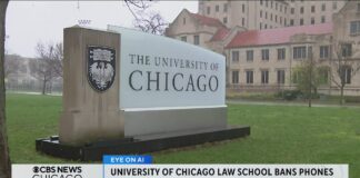 UChicago bans phones, laptops in 1st year classes to curb AI use